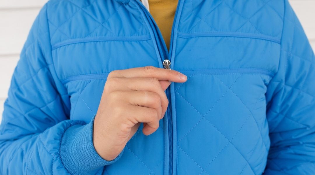 Replace A Zipper In Coat With A Flap In 10 minutes 