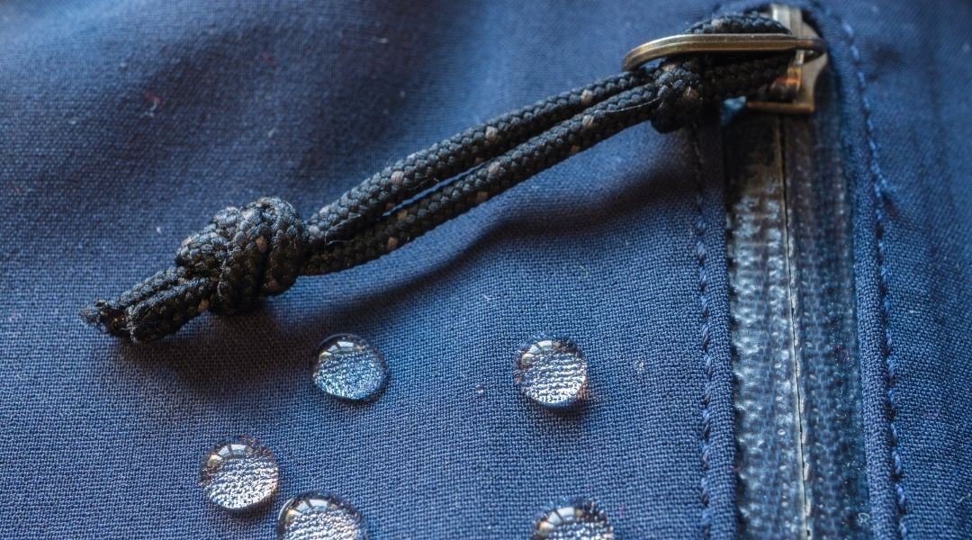 What To Know About Repairing Waterproof Zippers