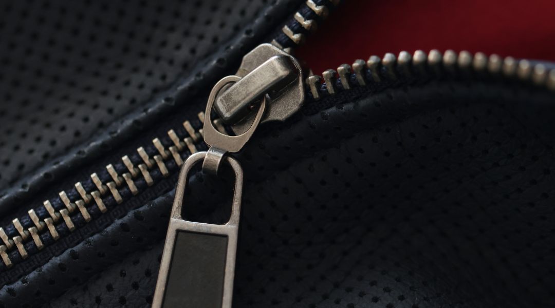 5 Common Things You Can Use To Lubricate a Zipper