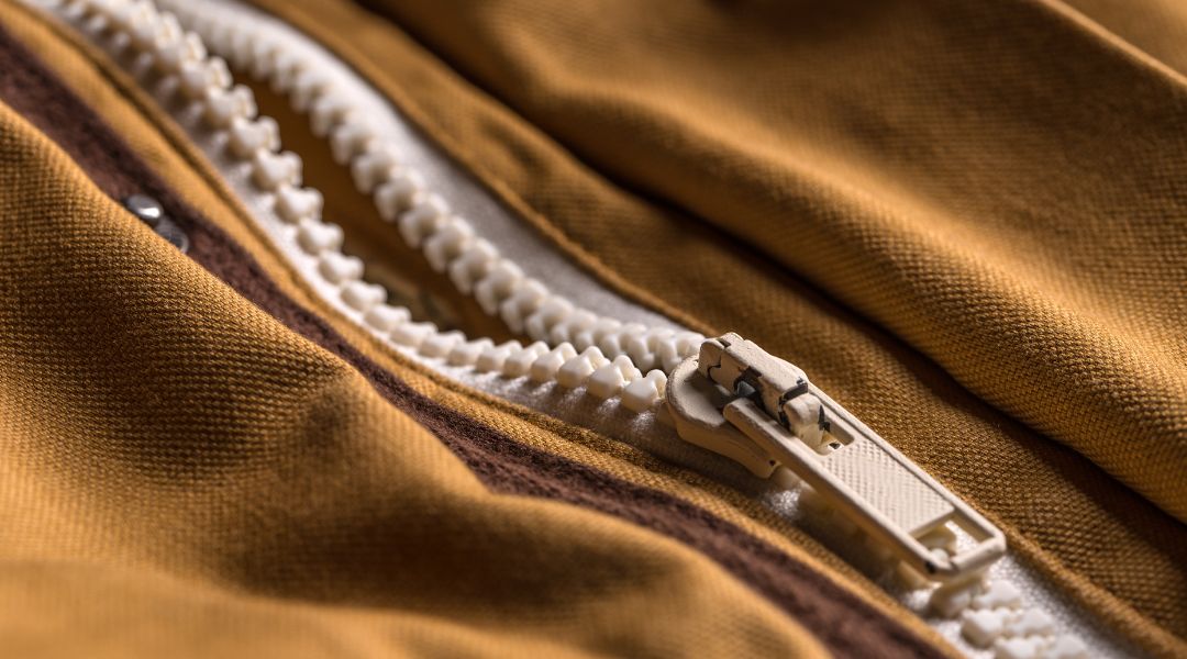 Dos and Don’ts of Sewing in a Zipper Quickly and Easily